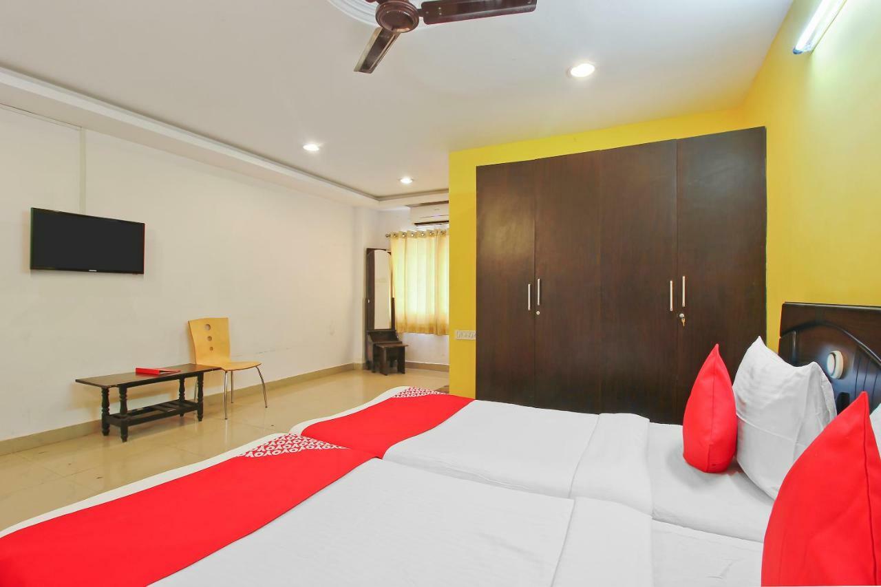 Готель Oyo Flagship 463 Banjara Hills Гайдарабад Екстер'єр фото